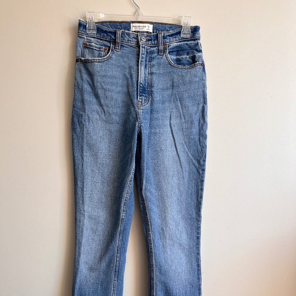 Curve Love Ultra High Rise 90s Straight Jean (Medium Wash)